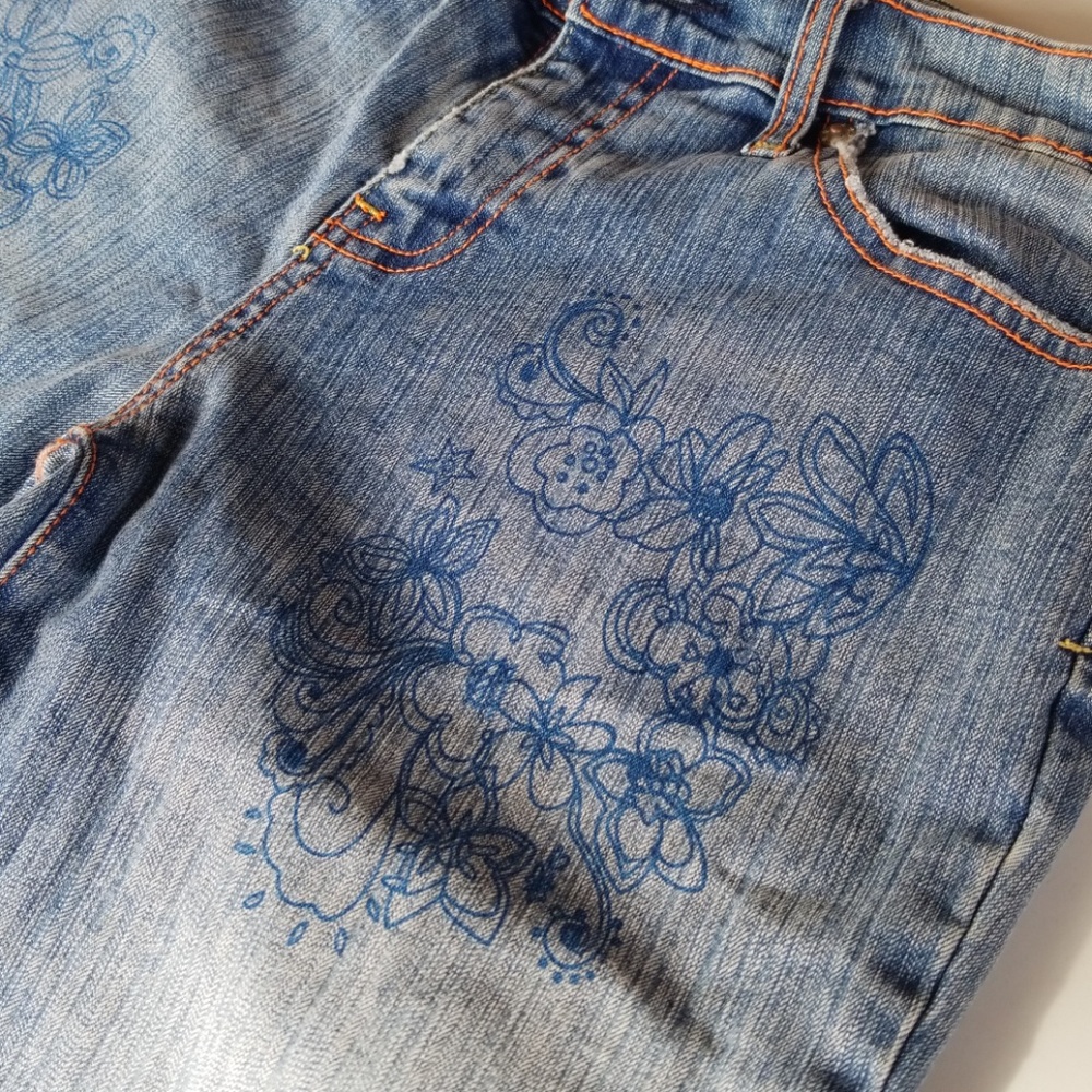 Jeans - Picture 3 of 4
